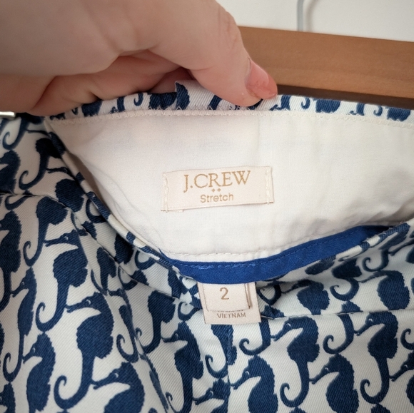 J Crew White Navy Blue Seahorse Beach Print Low Rise Stretch Cotton Shorts - Picture 3 of 6